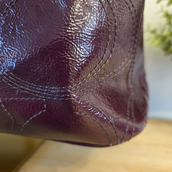 Y2K vintage Coach Signature Frame Carryall. Kisslock. Deep Plum. - Picture 5 of 14
